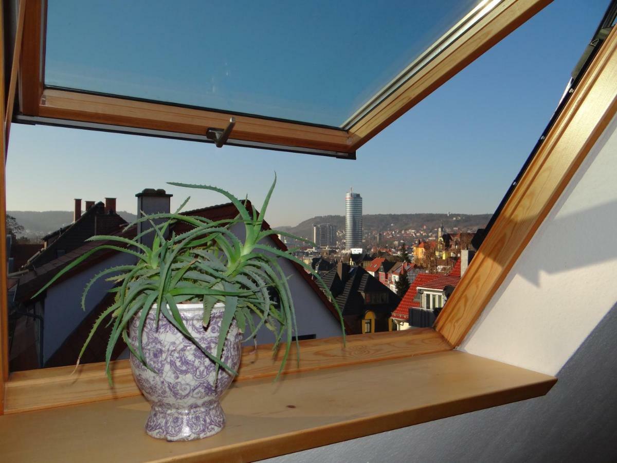Attraktives 2-zimmer-apartment Mit Ausblick * Jena